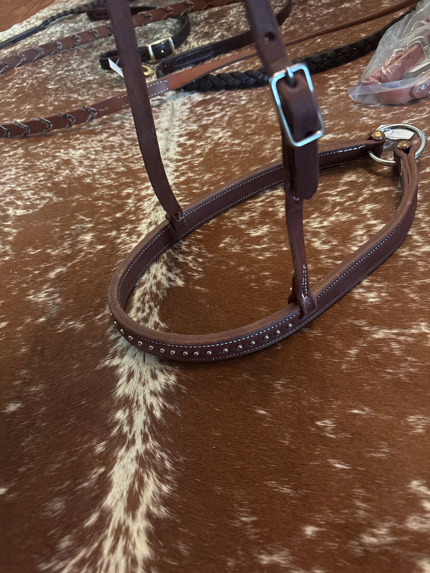 Leather noseband with silver dots